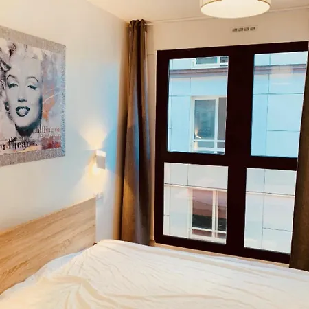 Spacious Of 85 M2 With Balcony Paris
